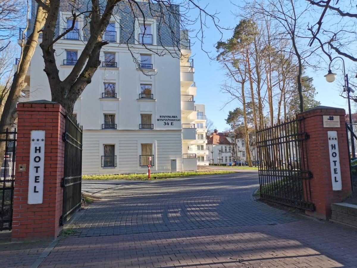 Apartment Kaisermoewe ชวีโนวิชแจ ภายนอก รูปภาพ
